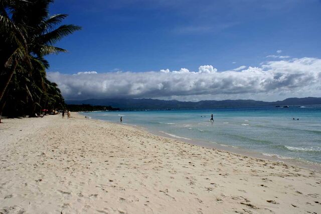 File:Boracay beach 1.jpg