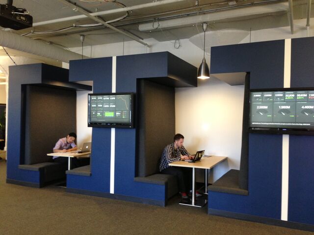 File:Bracket booth.jpg