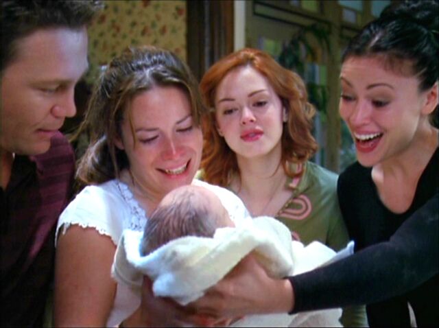 Фајл:5x15-Leo-Sisters-Wyatt.jpg