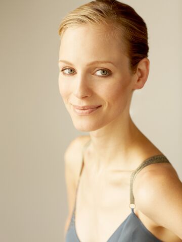 File:936full-laura-regan.jpg
