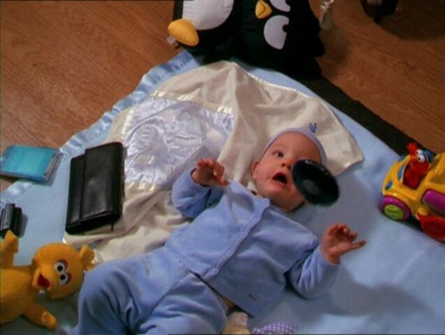 File:Prue-telekinesis-purse.jpg