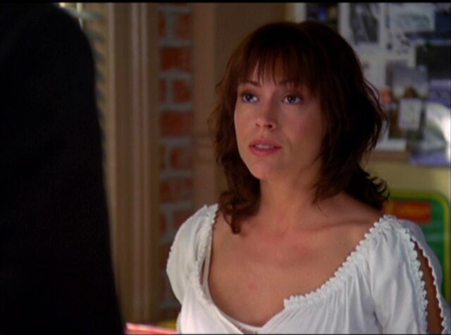File:5x04-Phoebe.jpg