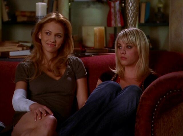 File:8x18-ChristyBillie.jpg