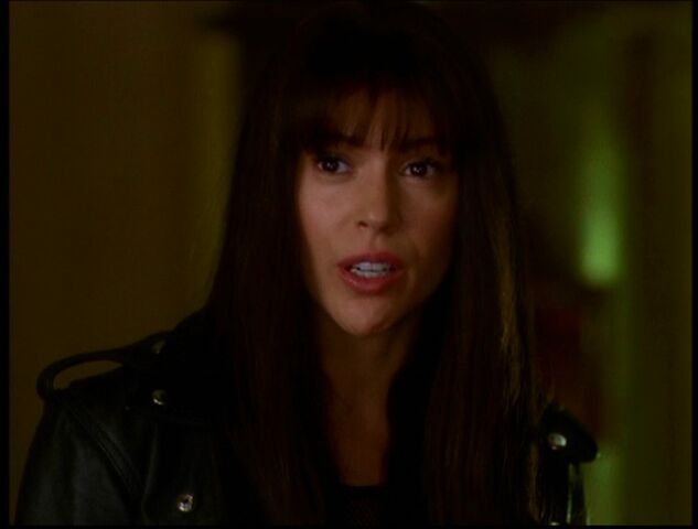 File:0x02-Phoebe.jpg