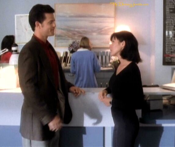 File:1x01-112-andy-prue.jpg