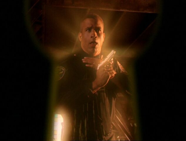 File:3x04-DarrylAuora.jpg