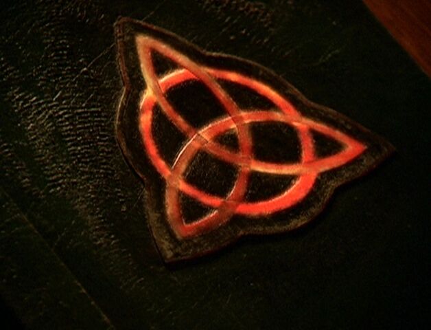 File:3x07-BookofShadows.jpg