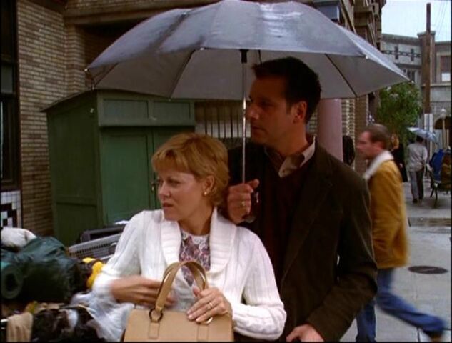 File:Carl-helen-arrive.jpg