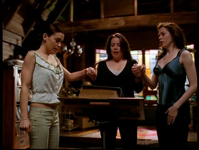 Фајл:7x22-Sisters.jpg