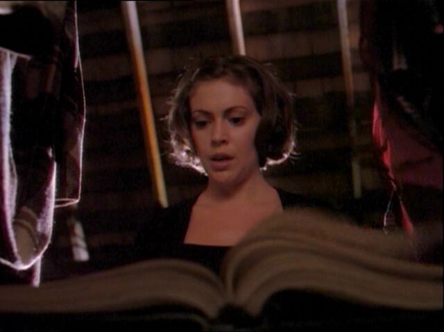 File:1x03-TYFNM-BookMistake.jpg