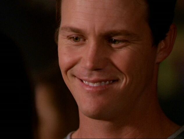 File:3x01-Leo.jpg