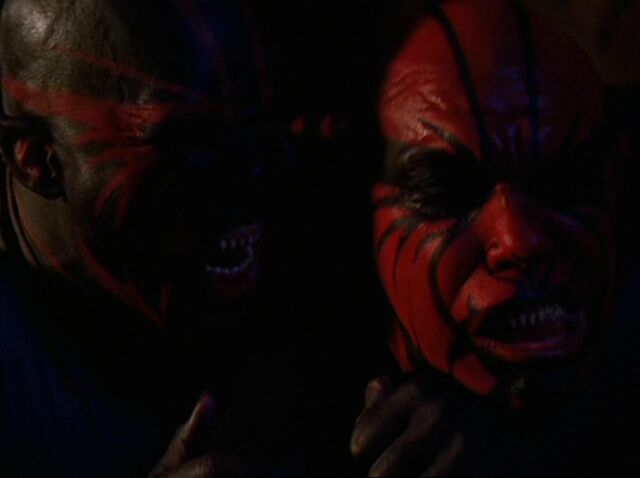 File:4x08-BelthazorSykesFight3.jpg