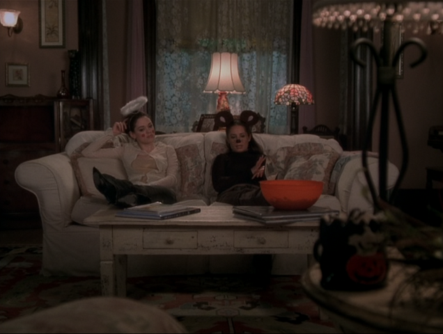 File:8x06LivingRoom.png