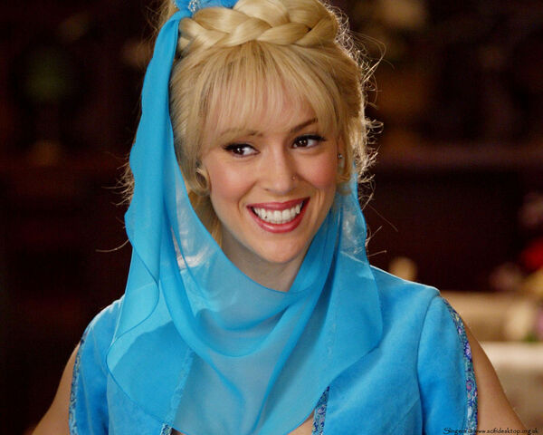 File:Alyssa Milano-Phoebe 110.jpg