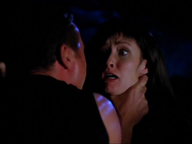 File:2x22-PrueWarlock.jpg