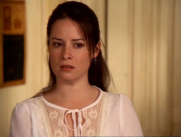 File:4x17-Piper.jpg