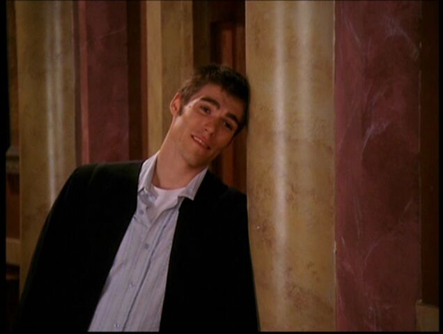 File:7x03-BenAfterKiss.jpg