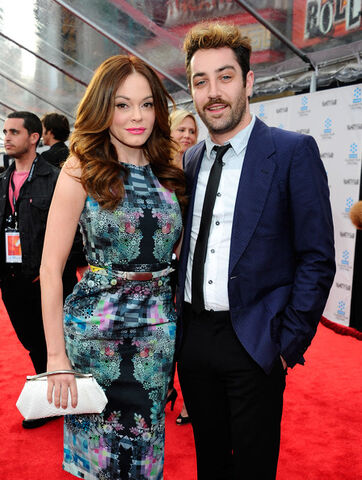 File:Davey and Rose.jpg