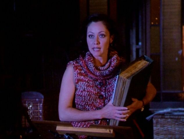 File:3x05-PrueBook.jpg