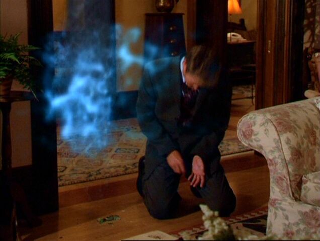 File:3x09-LeoBlue.jpg