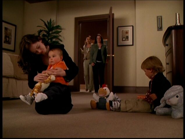 File:VictorApartmentGoodbye.jpg