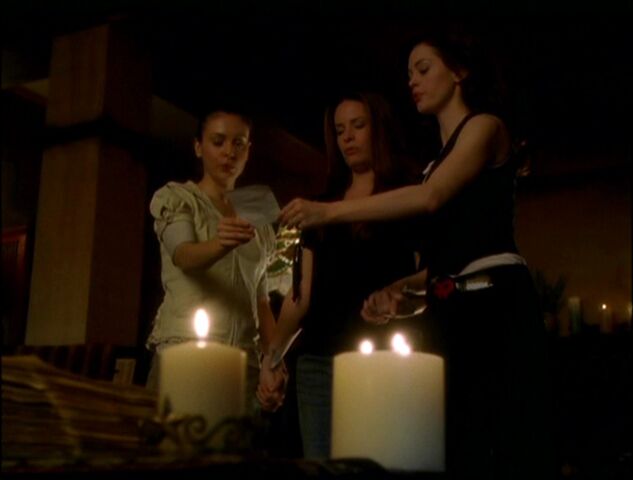File:8x21-Hollow.jpg