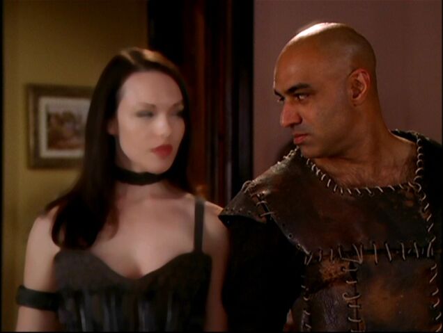 File:PatraShapeshitingIntoPaige.jpg