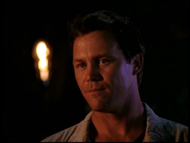 File:7x02-Leo.jpg