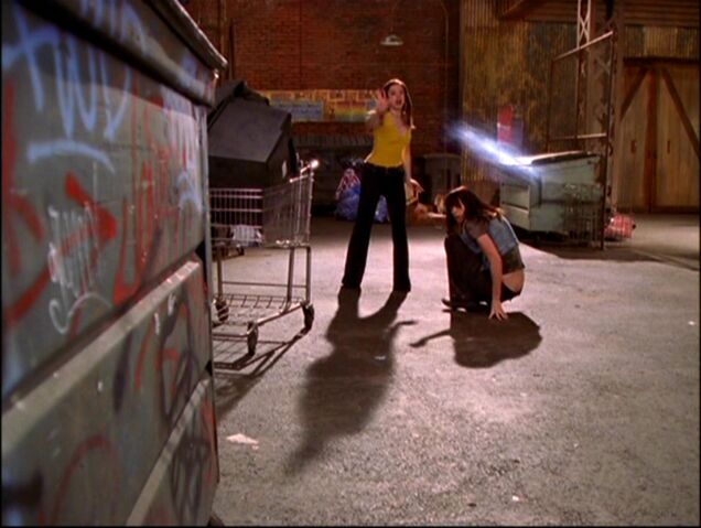 File:PaigeDarklighterArrow 2.jpg