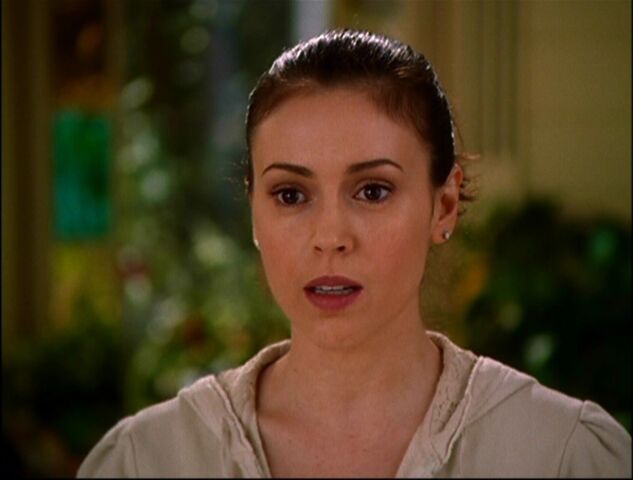 Fichier:Forever-Charmed-phoebe-halliwell-15855330-1056-800.jpg