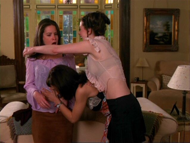 File:4x22-Who'sPregnant?-I'mPregnant!.jpg