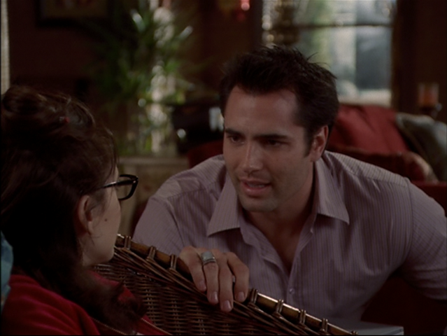 File:8x18CupidRing.png