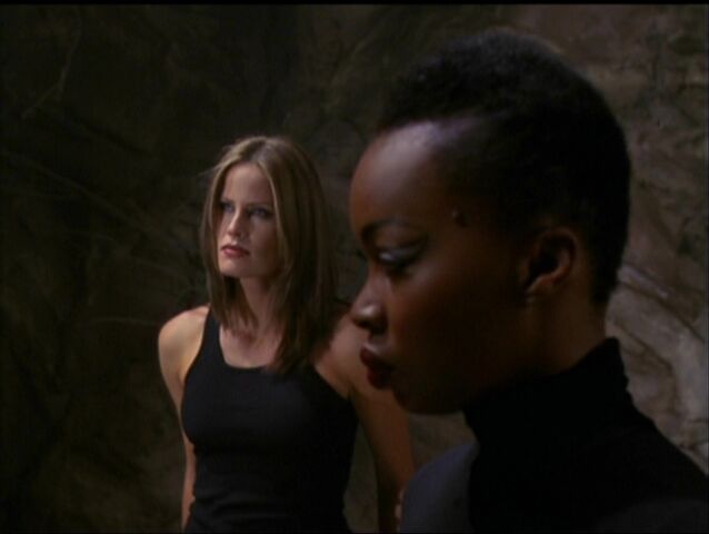 File:Janna and Jayda.jpg