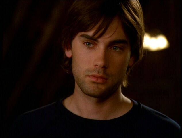 Фајл:6x17-Chris.jpg