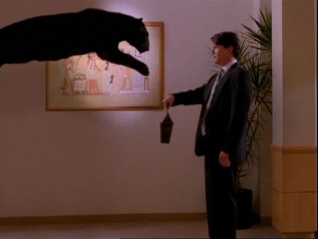 File:1x10RexHannahpanther.jpg