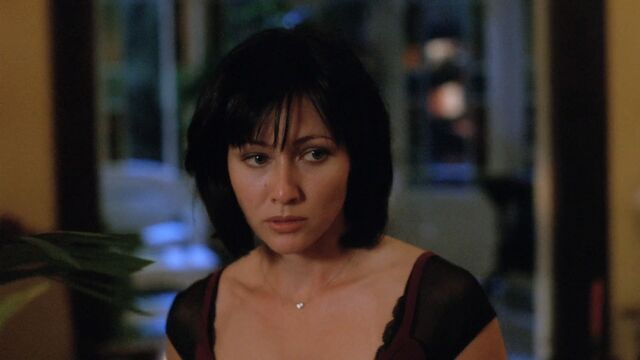 File:1x03-Prue.jpg