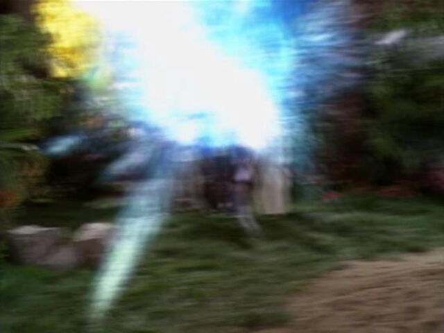 File:UnderworldPhoebePaigeCrash02.jpg