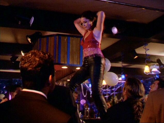 File:3x09-PiperDance.jpg