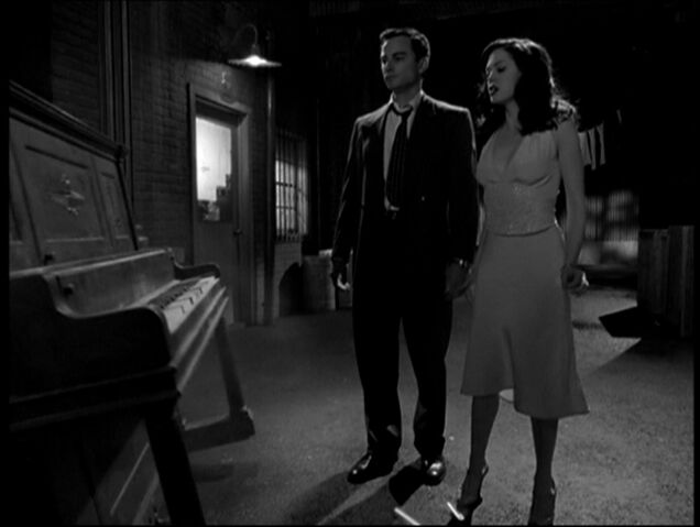 File:7x08-PaigeKylePiano.jpg