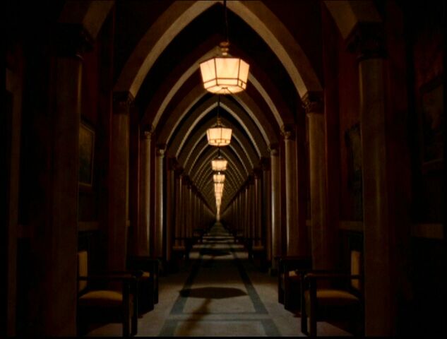 File:Magicschoolhall.jpg