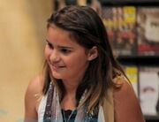 Selena-hanging-out-with-Taylor-Lautner-s-Sister-selena-gomez-6284516-640-452