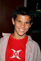 Taylor-lautner-young