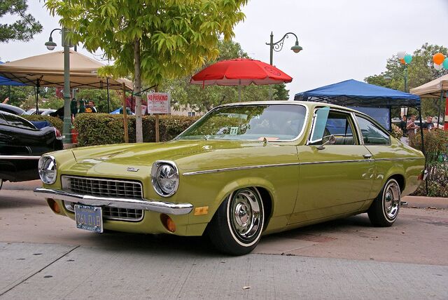 File:AnnualUptownWhittierCarShow071-vi.jpg