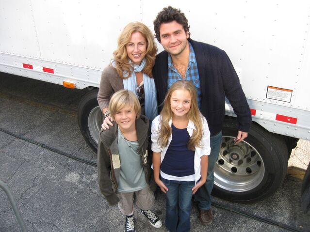 File:Train Family BTFS.jpg