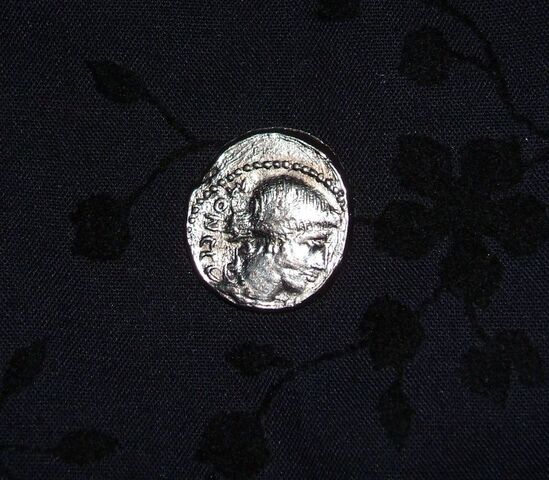 File:Silver Roman coin.jpg