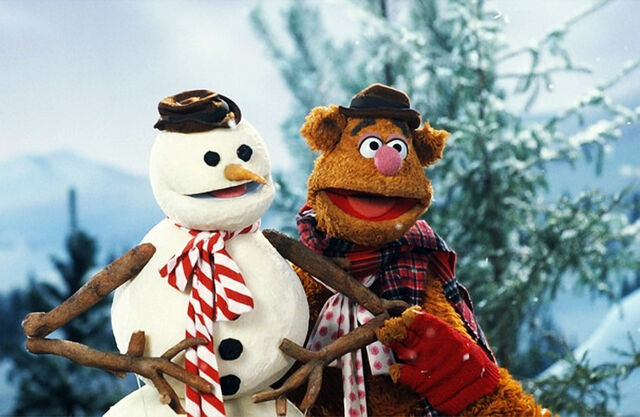 File:Thesnowmanandfozzie.jpg