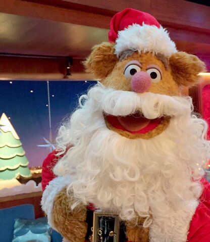 File:Fozzie as Santa.jpg