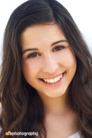 Datei:Lauren Cimorelli AFB.jpg
