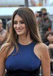 Penelope Cruz Cannes 2011.jpg