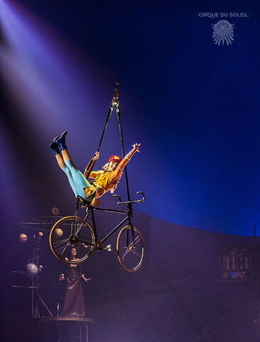 Archivo:KURIOS-Bicicleta-Aérea2.jpg